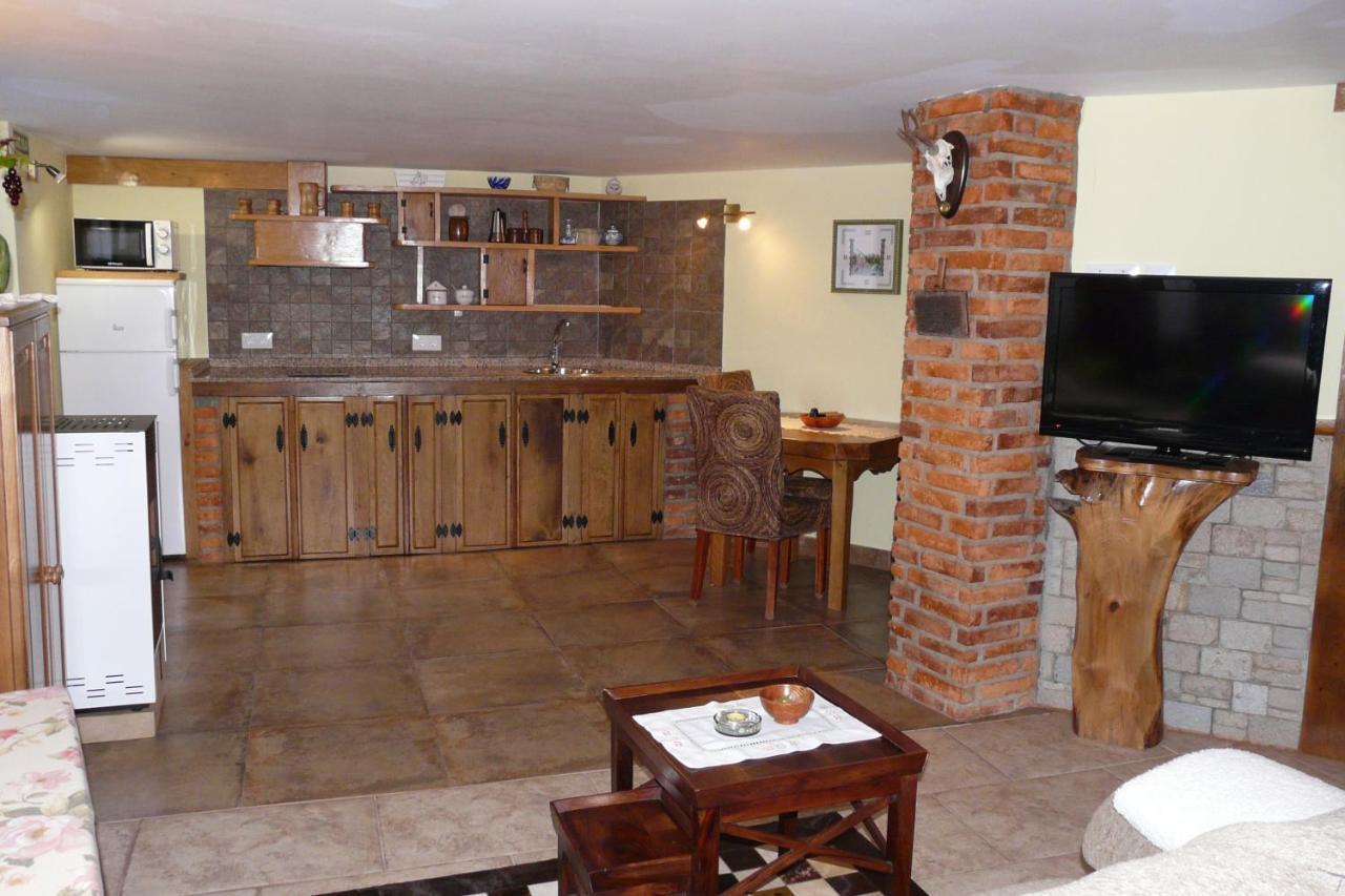 Apartamentos La Condesa Valmeo 외부 사진
